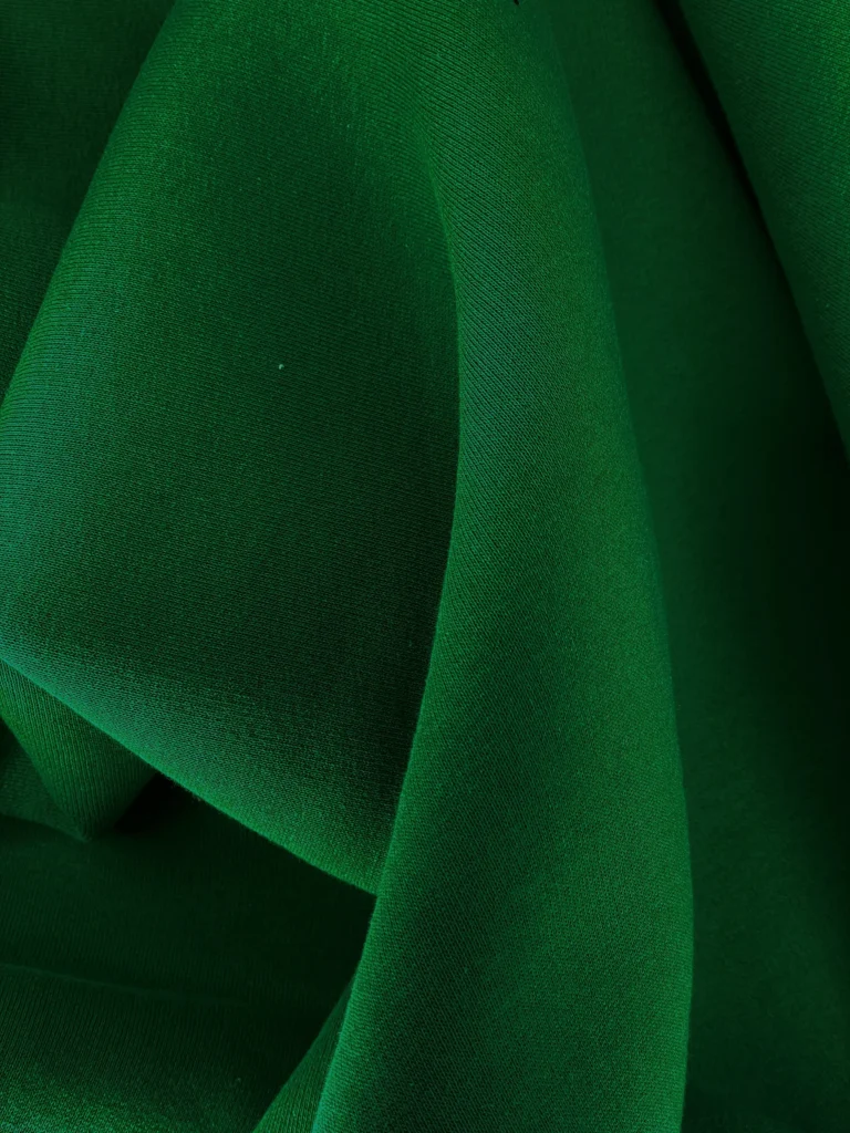 Деталь принта на футере бенеттон